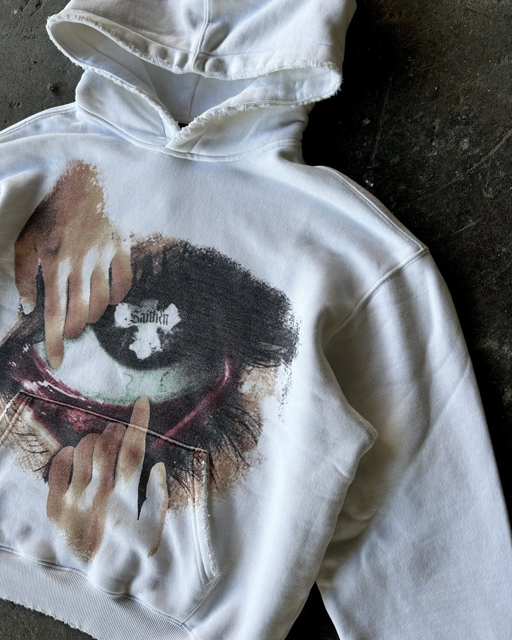 MadeForStyle Y2K Big Eyes Hoodie – Retro Streetwear Oversized Sweatshirt for Men & Women